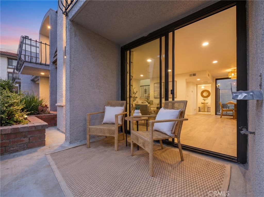 8125 Redlands Street 109