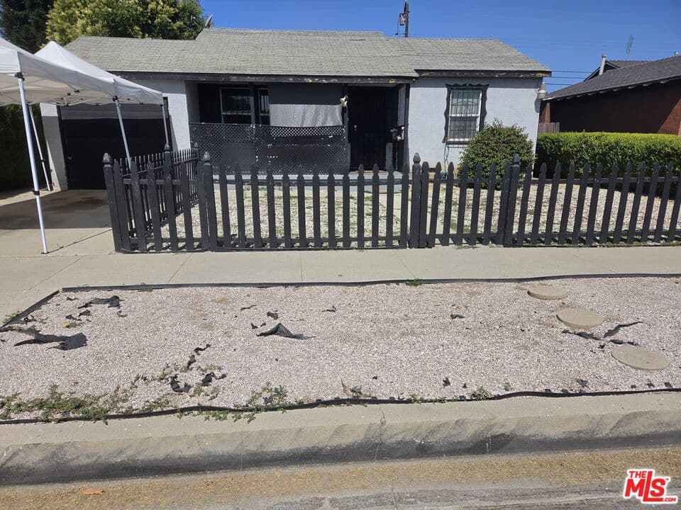 413 N Broadacres Avenue