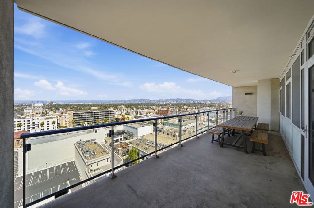 3785 Wilshire Boulevard 1607