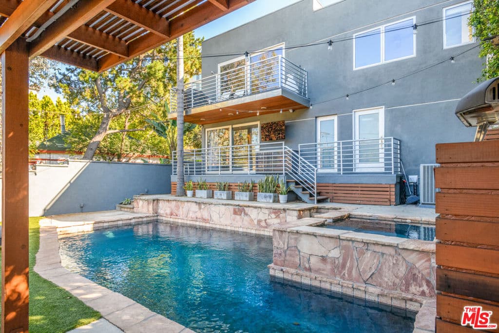 6830 Cahuenga Park Trail