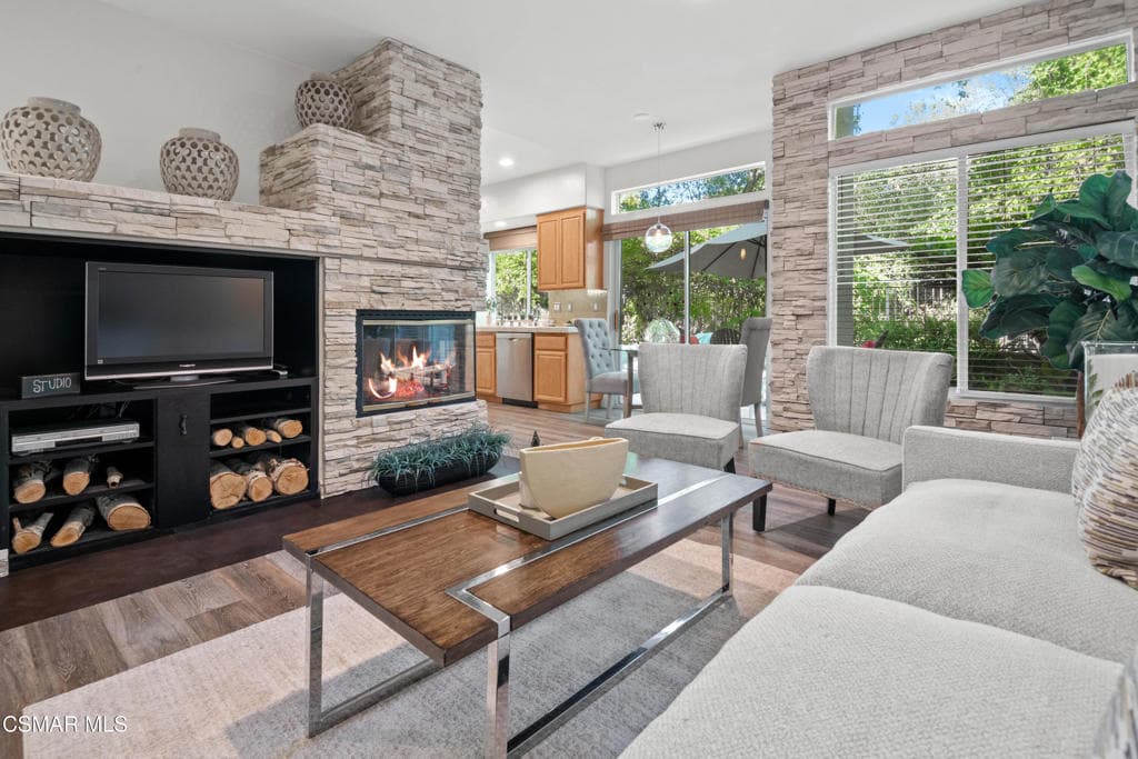4762 Rhapsody Drive