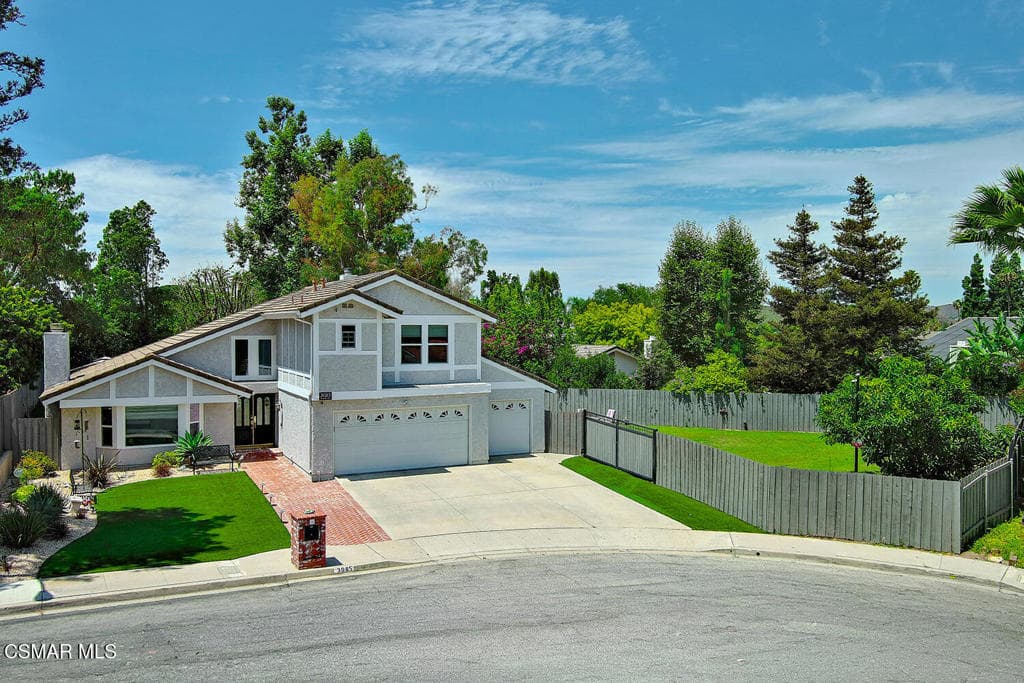3085 Globe Avenue