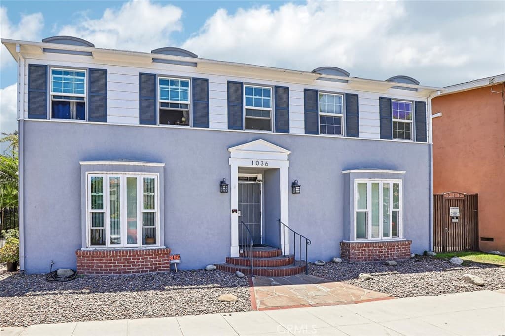 1036 E 2nd Street 11