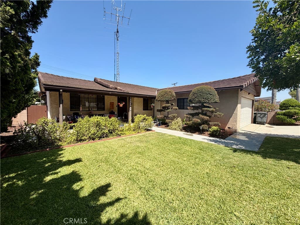 13439 De Alcala Drive