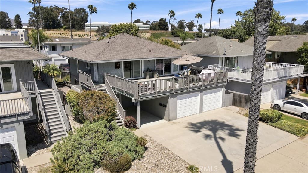 2558 Seahorse Avenue