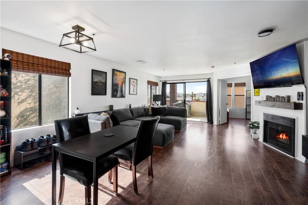 35 Linden Avenue 410