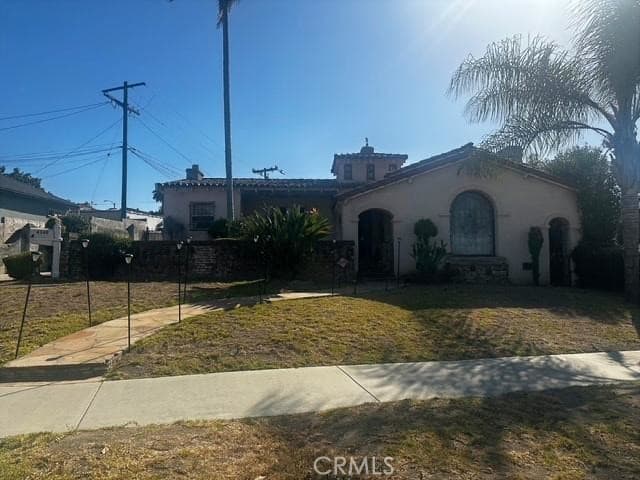 4349 S Victoria