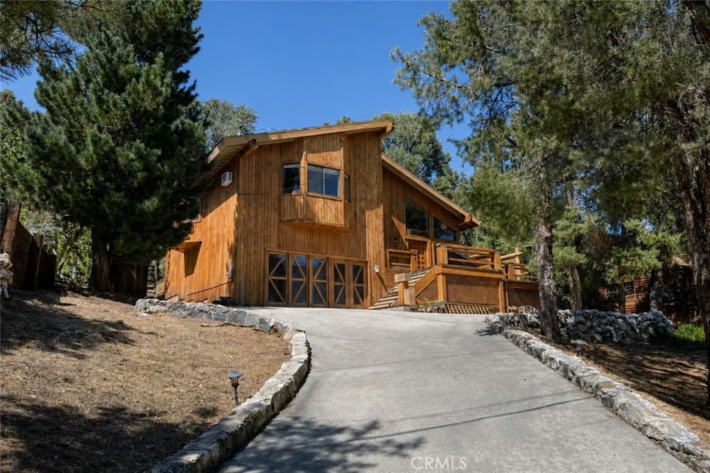 16421 Grizzly Drive