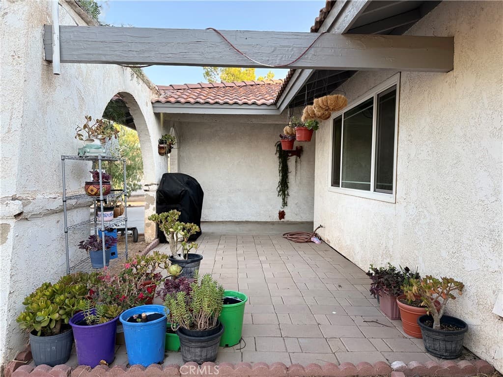 11910 Hawthorne