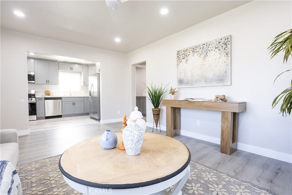 4816 W 134th Place