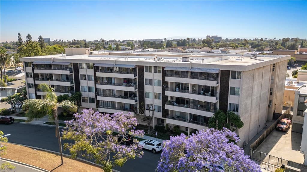 4505 California 402