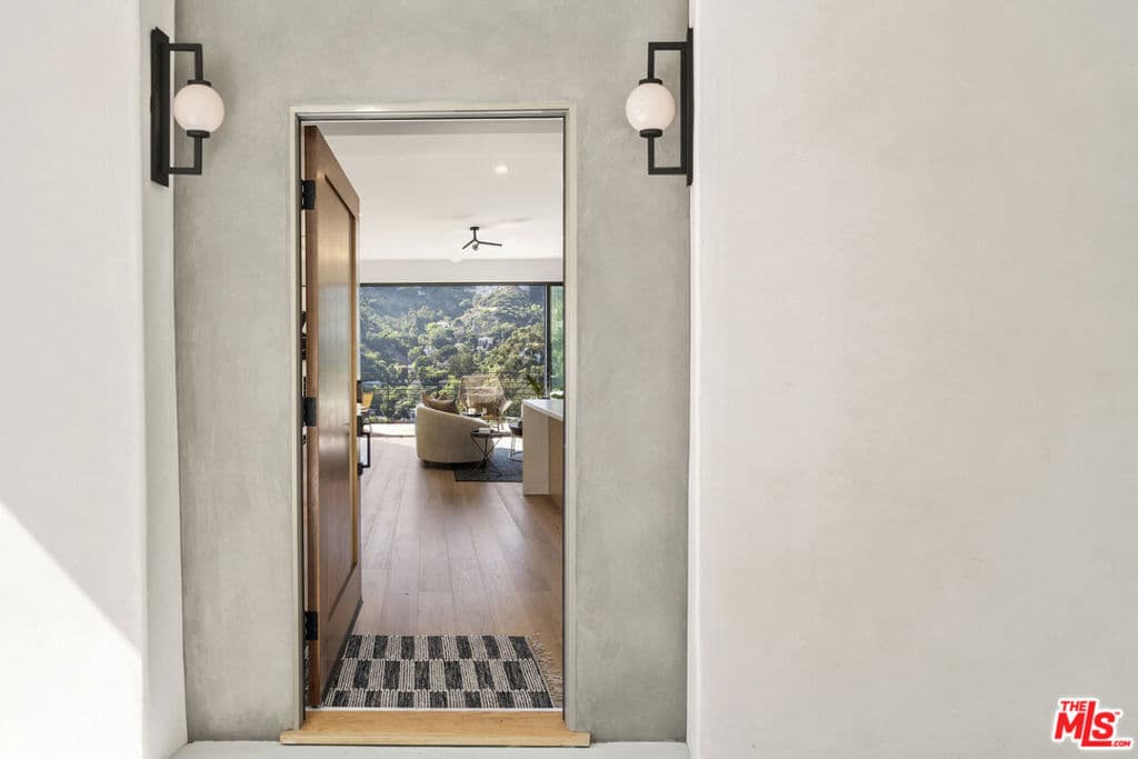 8309 Yucca Trail