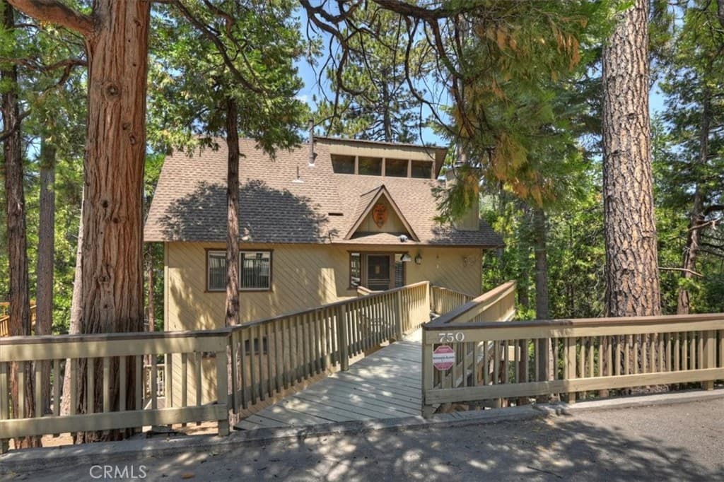 750 Grass Valley