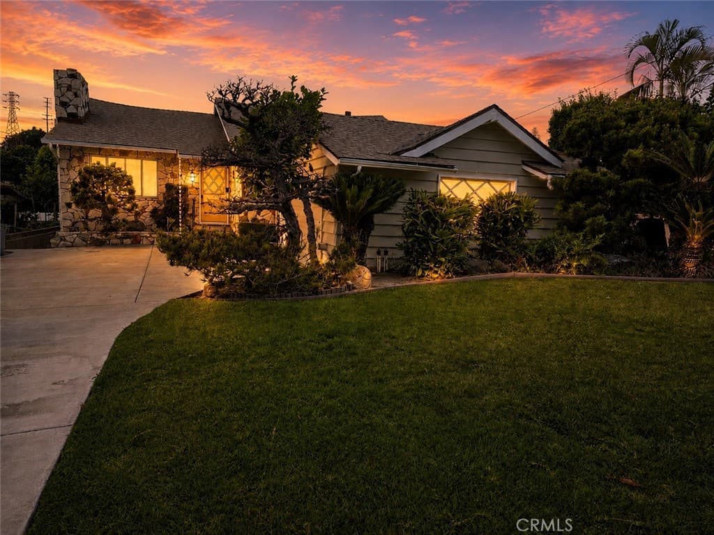 1535 Wilcox