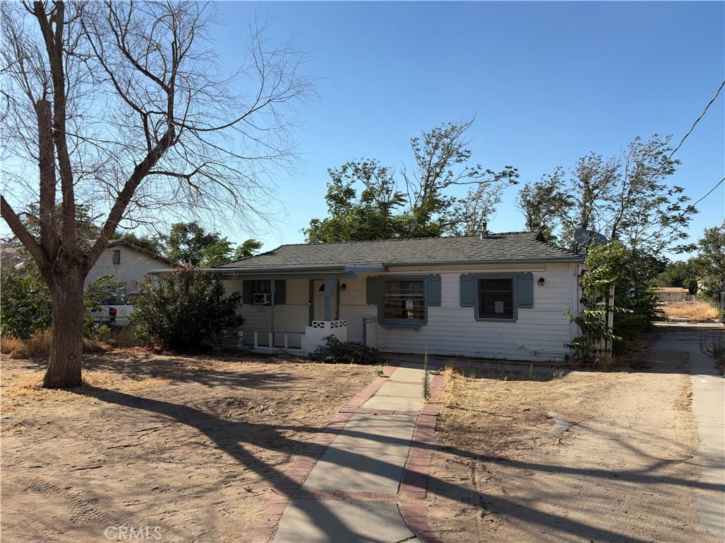5053 W Avenue L12
