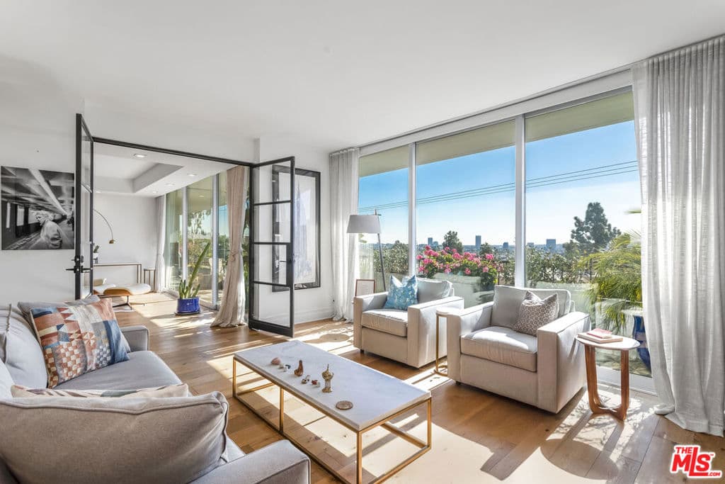 1100 Alta Loma Road 608