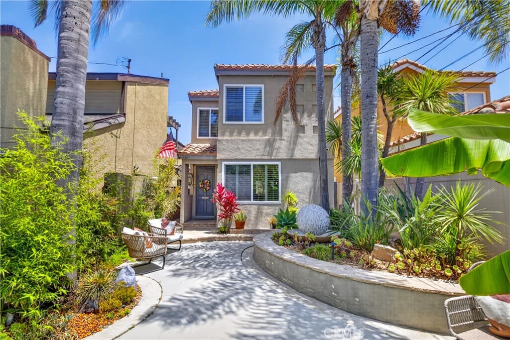 330 Ultimo Avenue