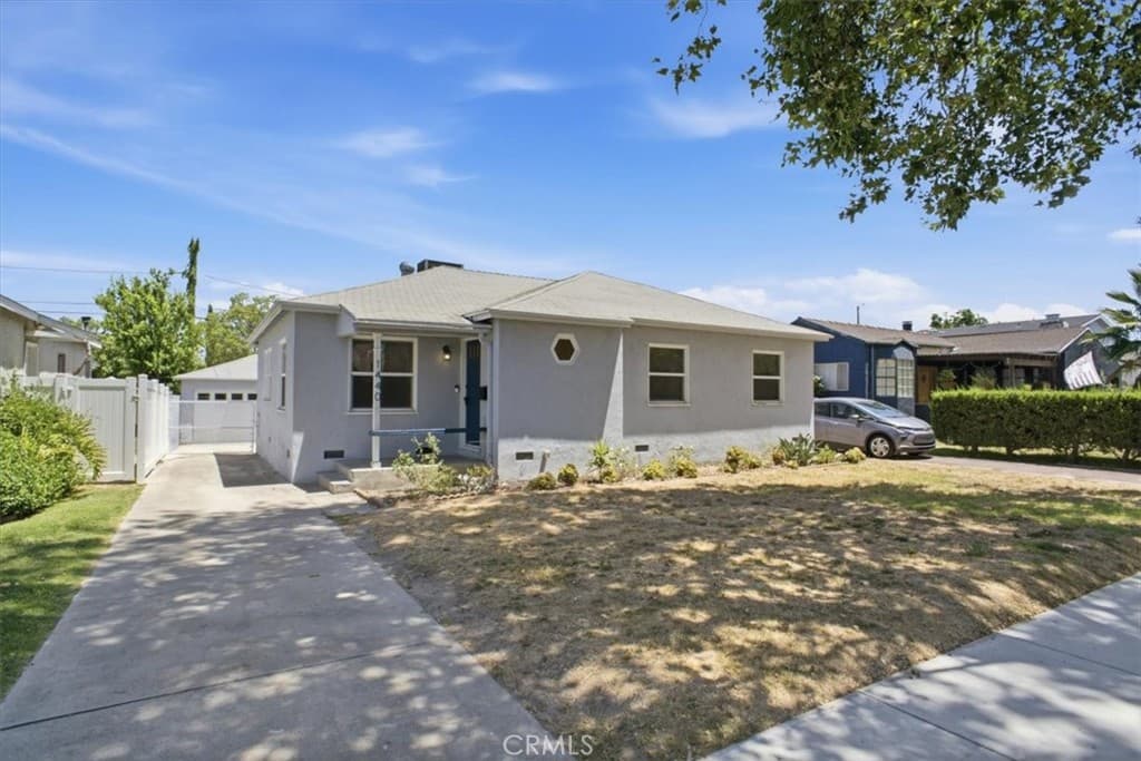 1440 N Evergreen
