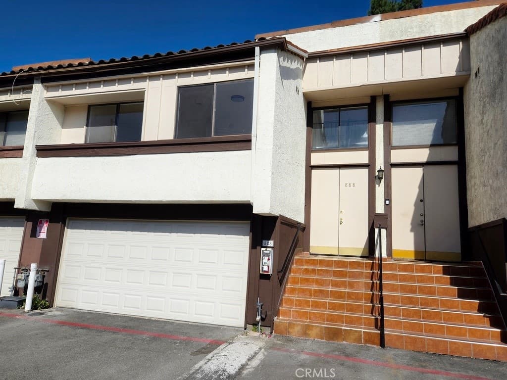 888 S Garfield