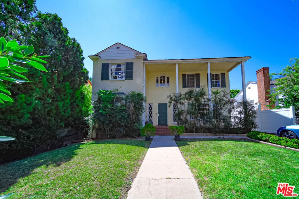713 N Doheny Drive