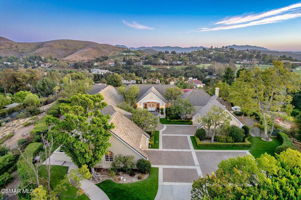 1673 Crown Ridge Court