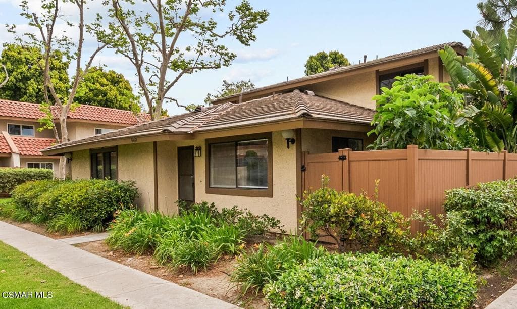 6647 Shakespeare Way