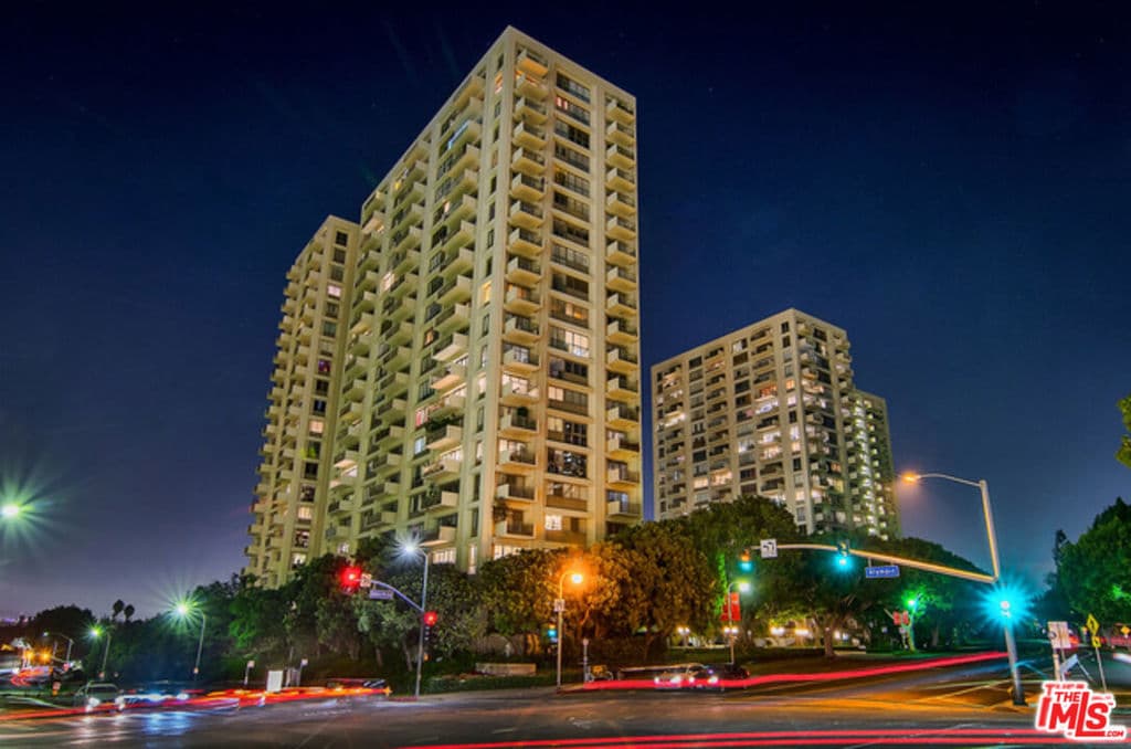 2160 Century Park East 1010