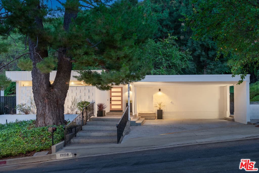 17158 Clemons Drive