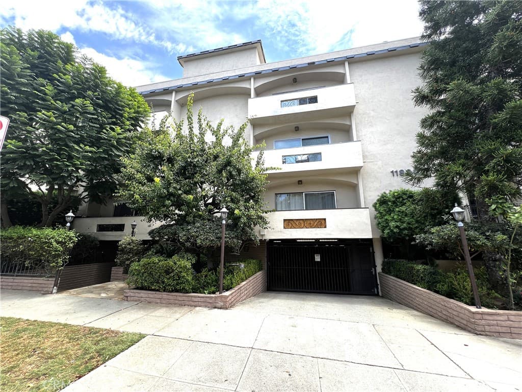 11820 Mayfield 317