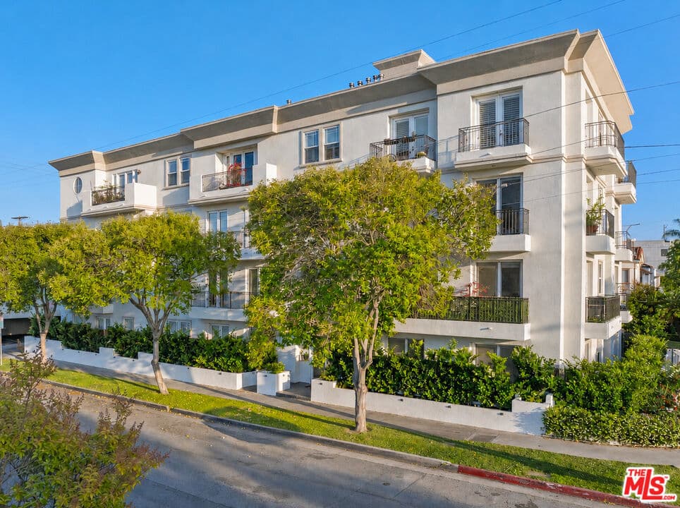 1100 S Clark Drive 203