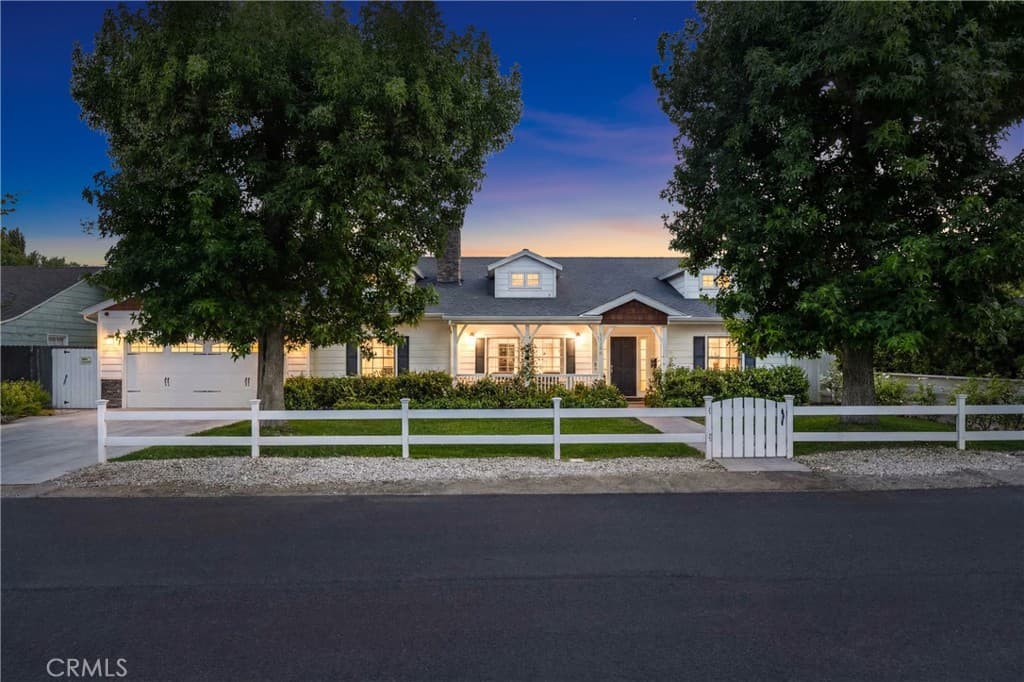11156 Valley Spring Lane