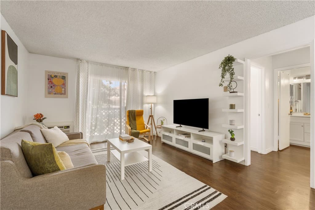 3565 Linden Avenue 141