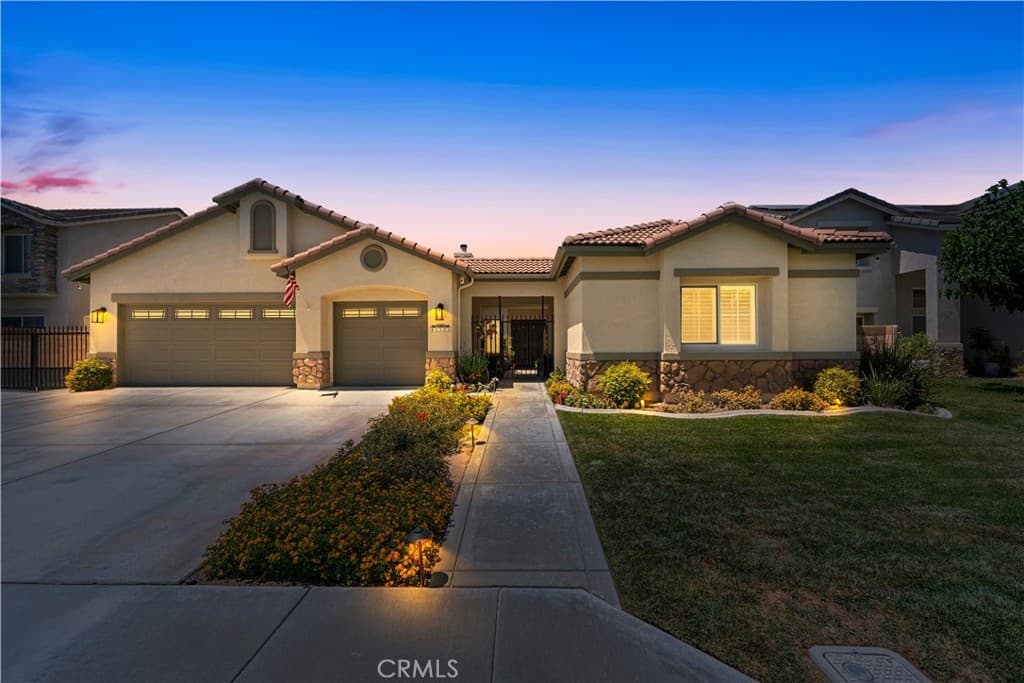 44523 Palo Verde Street