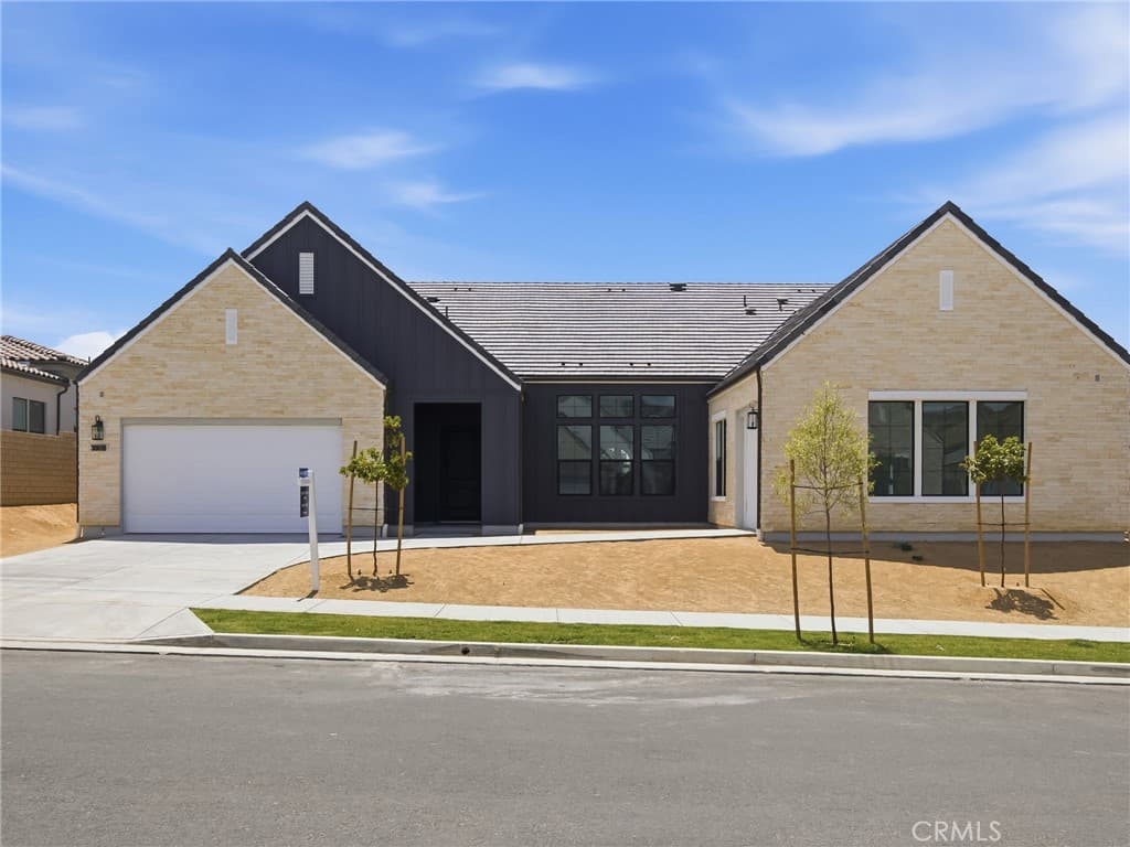 30018 N Avenida Sierra Madre