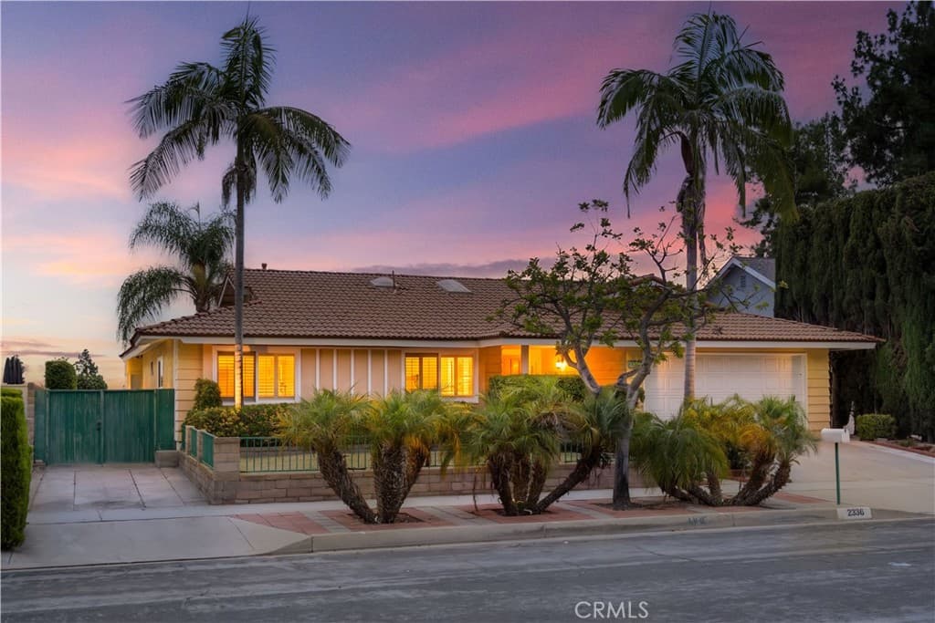 2336 Donosa Drive