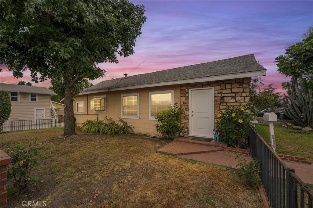 124 E Ada Avenue