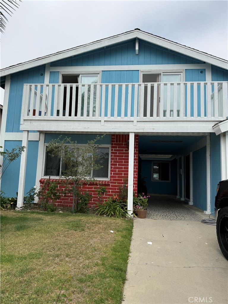 1855 N 7th Place
