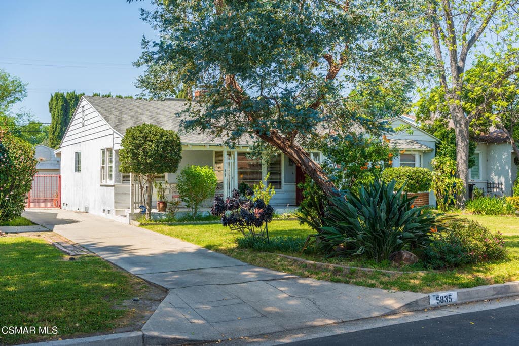5835 Beck Avenue