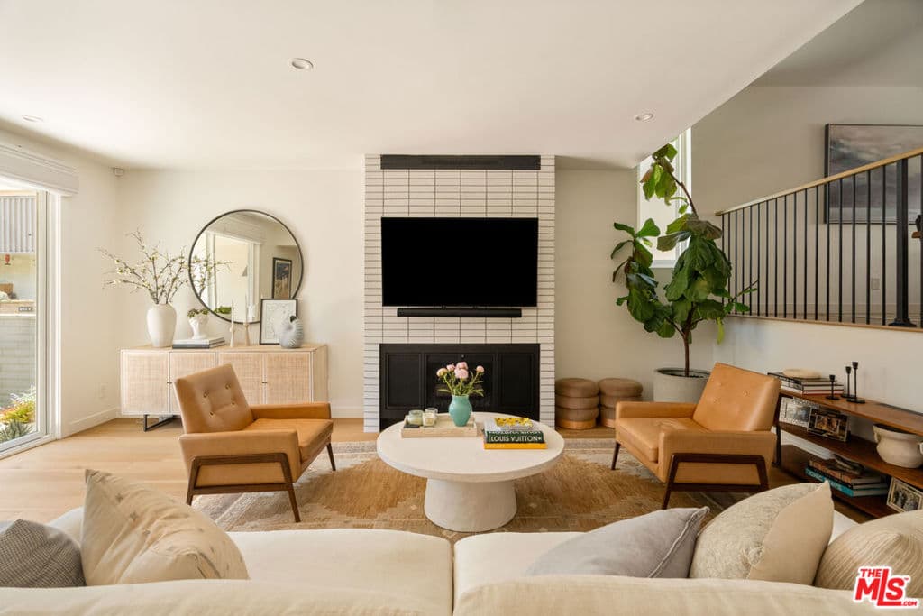 4707 La Villa Marina J