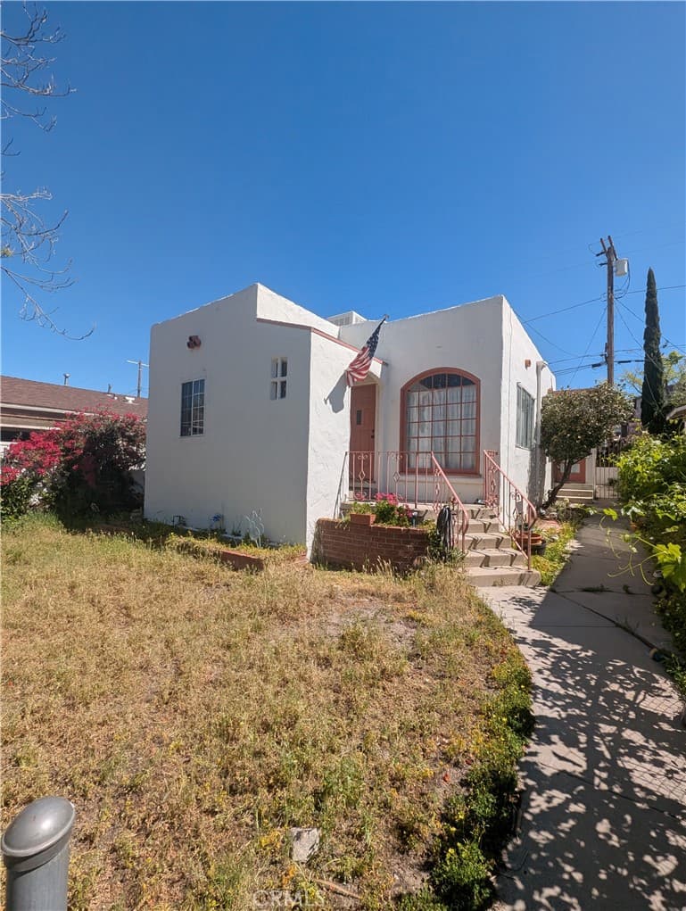 10370 Tujunga Cyn Blvd