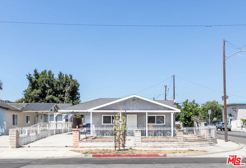 20603 Budlong Avenue
