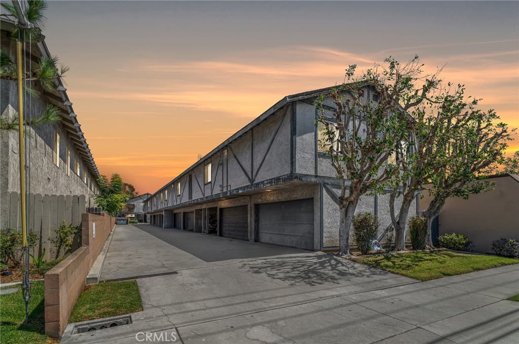 9441 Flower Street 203