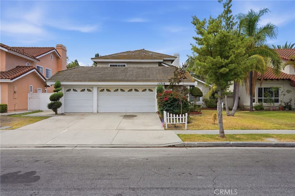 15716 Birchwood