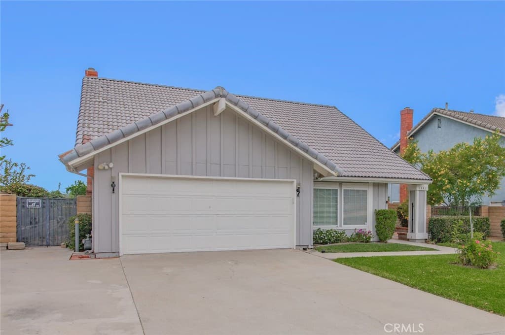 1441 Rolling Knoll Road