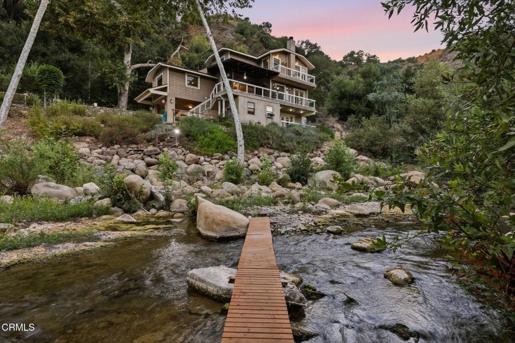 11358 Creek Road
