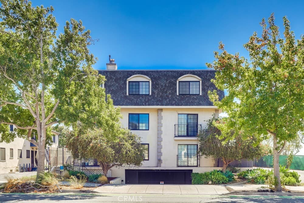 1020 Ocean Park 3