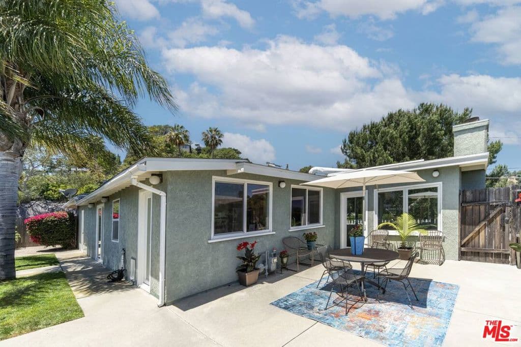 2337 Sunset Heights Drive