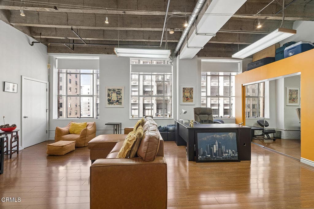 312 W 5th Street 625