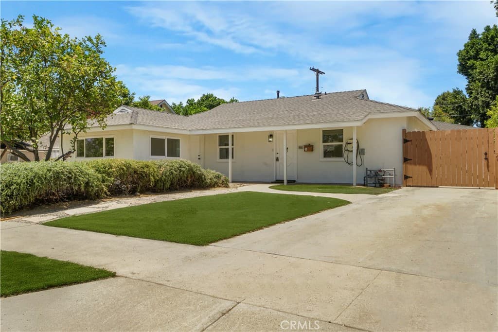 7337 Caldus Avenue