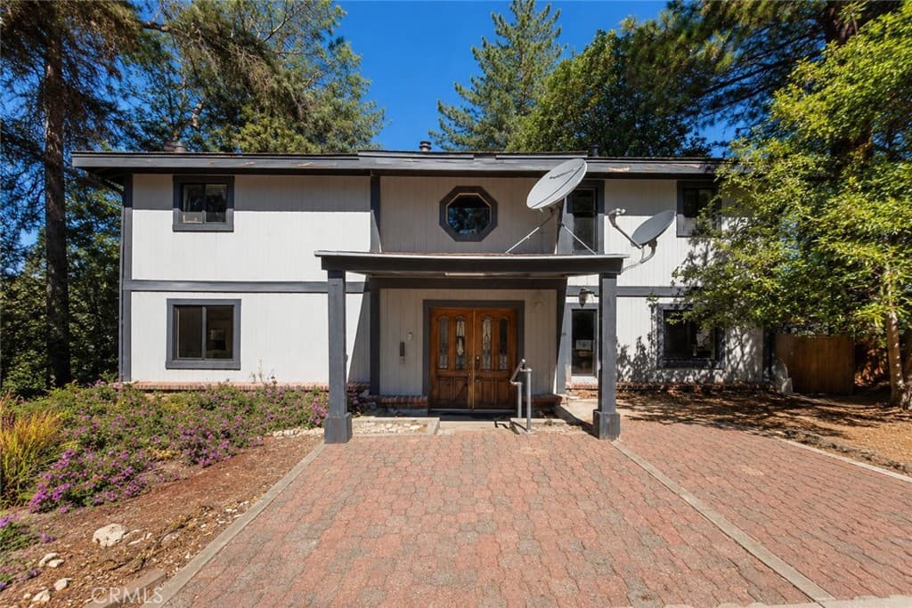 6364 Spruce